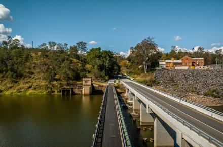 Mt Crosby Pathway