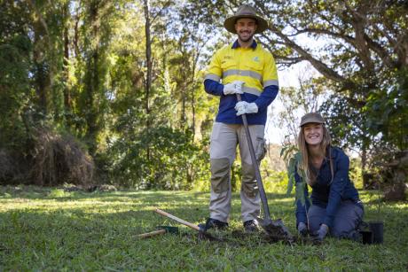 Seqwater and Gold Coast Catchment Association take part in the Gold Coast Biggest Tree Planting Day