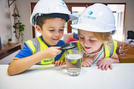 Brisbane youngsters, Marlon Ballin, 5, and Isabelle Ablitt, 5, learn about water via Seqwater's H2O Program now online.jpg