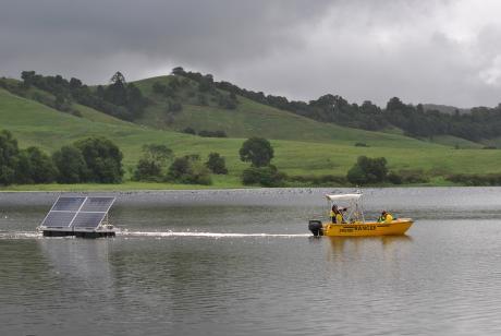 Ultrasonic sound waves technology is being used at Poona Dam as a revolutionary way to manage the impacts of blue green algae blooms that can cause taste and odour issues in drinking water