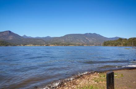 Maroon Dam shoreline