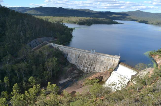 Lake Manchester spilling post ex TC Debbie April 2017 photo by Dan Garcia.JPG