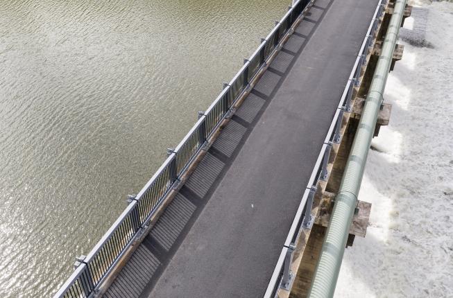 Mt Crosby Weir Bridge Pedestrian Path August 2025